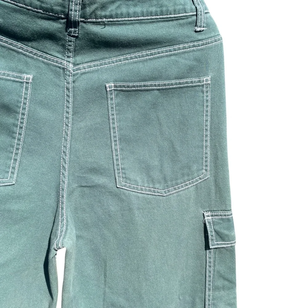 H&M Women's Green Cargo Pants, Size 8 - Picture 7 of 11